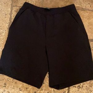 Lululemon pace beakers with liner